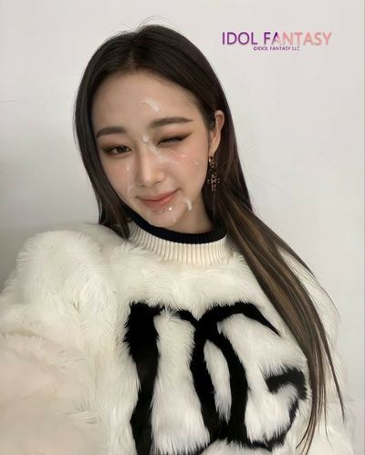 Giselle - cum on face