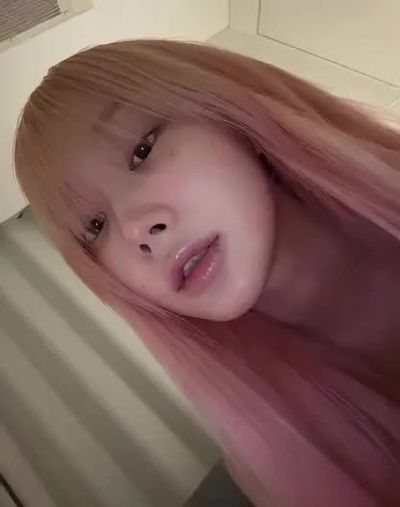 Giselle - cum on face