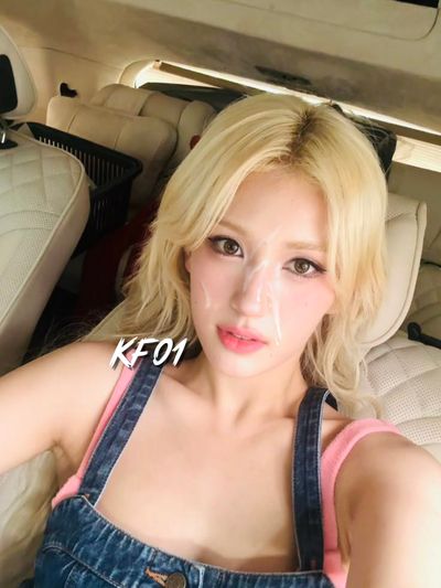 Somi - cum on face