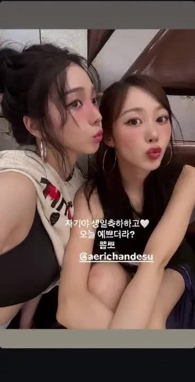 kissing