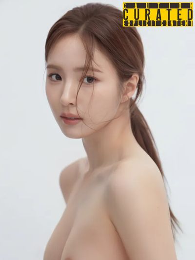 Shin Se Kyung - naked