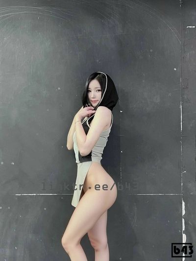 Kim So Hee - nude