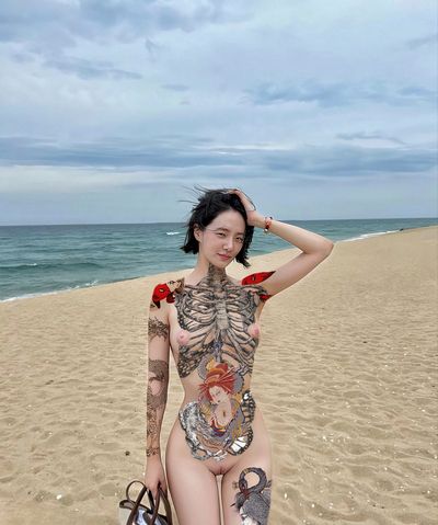 Park Gyu Young - nude