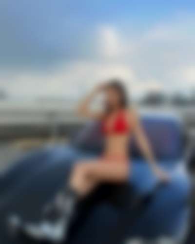 Jennie - public nude