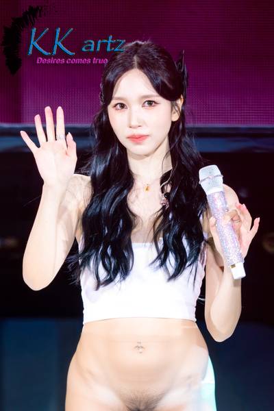 Mina - naked
