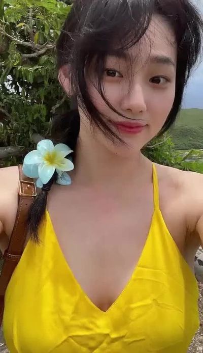 Mina - shows boobs