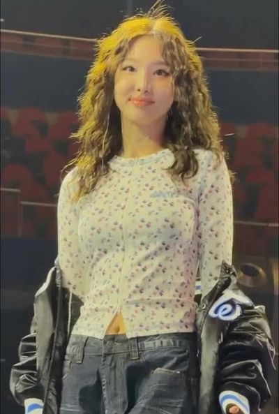 Nayeon - naked