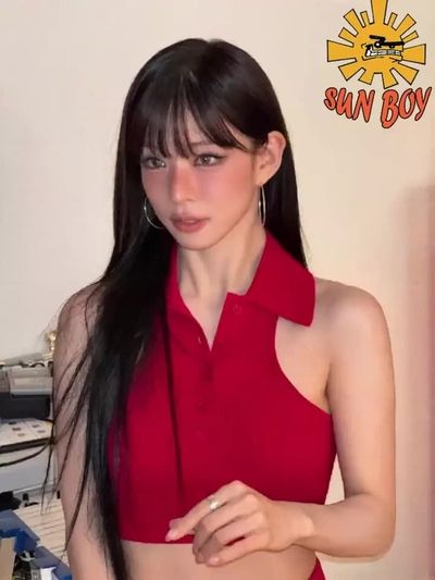 Chaeyoung - shows tits