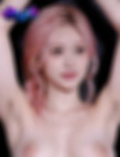 Gaeul - breast play