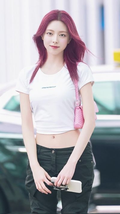 Yuna - nude